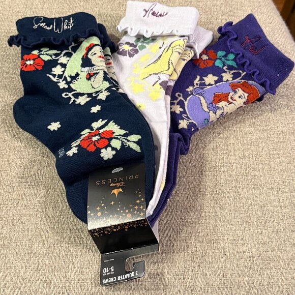 PRINCESS SOCKS WOMEN/TEEN/GIRLS 3 PAIR NWT - Picture 1 of 1